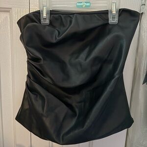 White Fox Boutique Black Crop Top